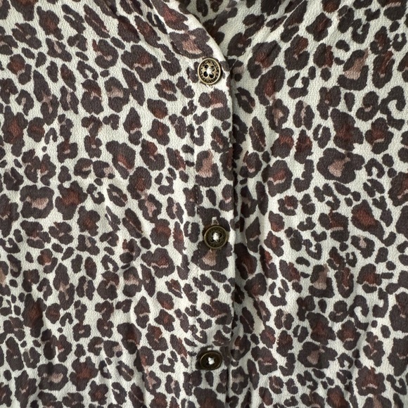 Cheetah print button up top loose fit - Picture 3 of 5